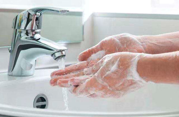 spală mâna